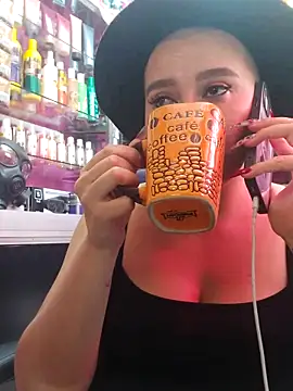 TamySweetness online show from 02/08/25, 04:47