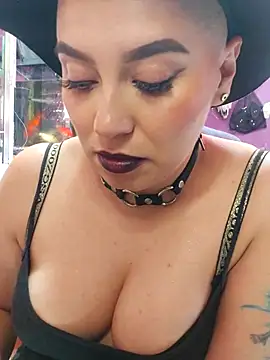 TamySweetness online show from 03/01/25, 06:21