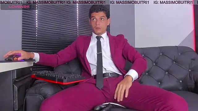 Snapshot of massimo_g chatting on 05/11/26, 01:50 massimo g online show from 05/11/26, 01:50