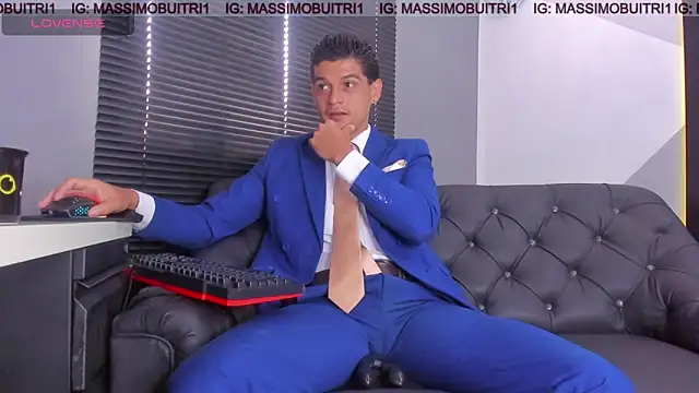 Snapshot of massimo_g chatting on 05/12/26, 12:35 massimo g online show from 05/12/26, 12:35
