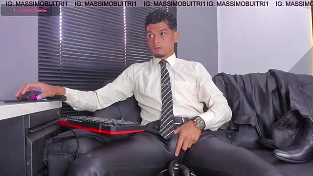 Snapshot of massimo_g chatting on 06/02/26, 01:02 massimo g online show from 06/02/26, 01:02