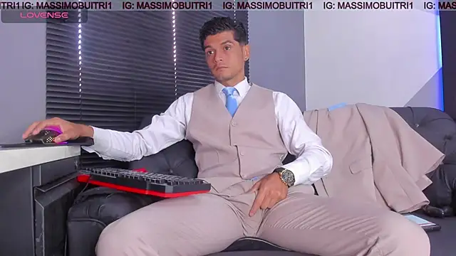 Snapshot of massimo_g chatting on 06/17/26, 01:12 massimo g online show from 06/17/26, 01:12