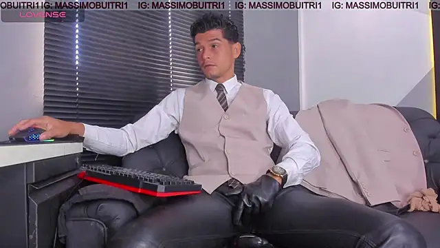 Snapshot of massimo_g chatting on 06/30/26, 12:17 massimo g online show from 06/30/26, 12:17