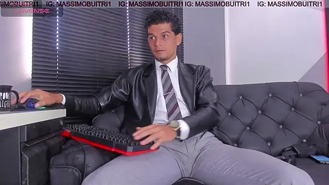 Snapshot of massimo_g chatting on 07/14/26, 12:11 massimo g online show from 07/14/26, 12:11