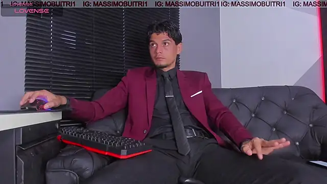 Snapshot of massimo_g chatting on 07/20/26, 11:18 massimo g online show from 07/20/26, 11:18