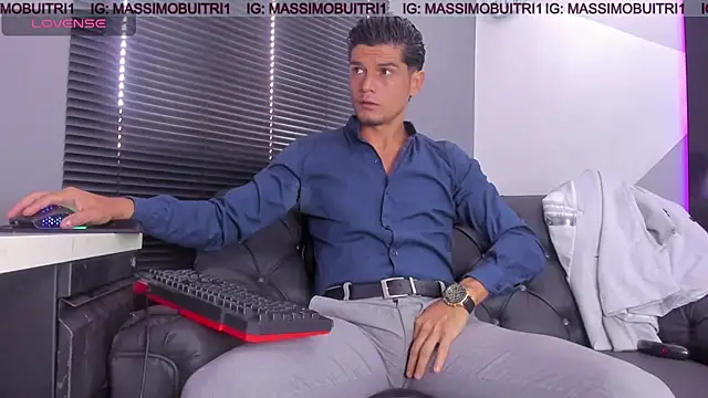 Snapshot of massimo_g chatting on 07/31/26, 02:16 massimo g online show from 07/31/26, 02:16
