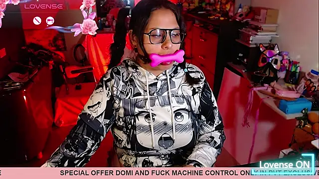 Snapshot of _lilith_heavy chatting on 11/23/25, 06:24 lilith heavy online show from 11/23/25, 06:24