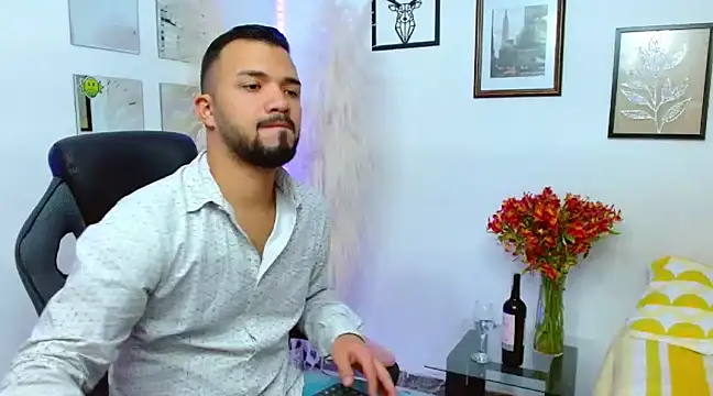 Snapshot of mathew_vidal1 chatting on 02/06/25, 06:40 mathew vidal1 online show from 02/06/25, 06:40