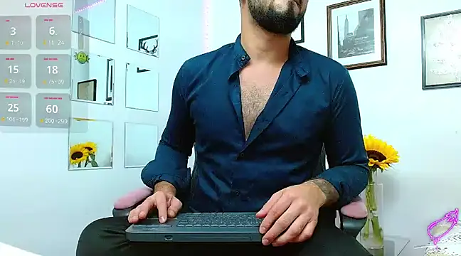 Snapshot of mathew_vidal1 chatting on 02/21/25, 02:50 mathew vidal1 online show from 02/21/25, 02:50