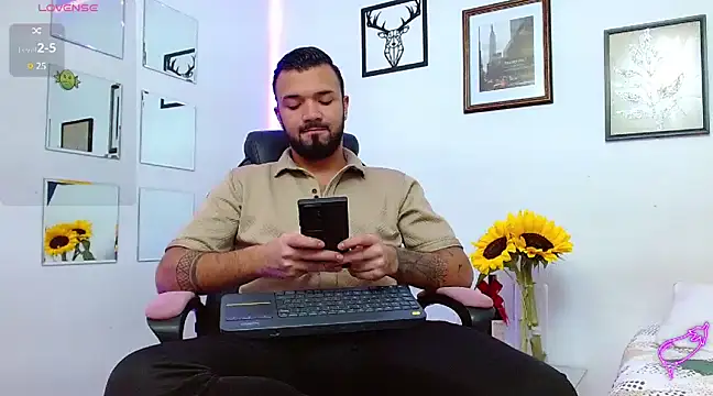 Snapshot of mathew_vidal1 chatting on 02/22/25, 06:39 mathew vidal1 online show from 02/22/25, 06:39