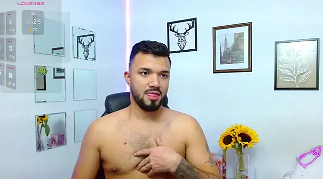 Snapshot of mathew_vidal1 chatting on 02/26/25, 06:47 mathew vidal1 online show from 02/26/25, 06:47