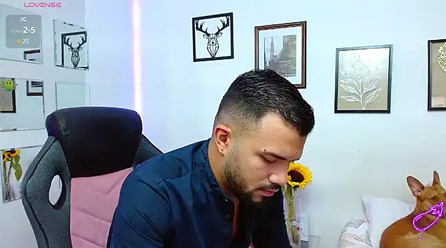 Snapshot of mathew_vidal1 chatting on 02/27/25, 10:42 mathew vidal1 online show from 02/27/25, 10:42