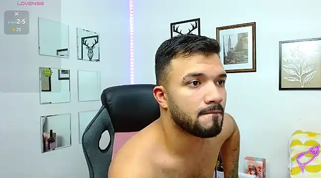 Snapshot of mathew_vidal1 chatting on 03/03/25, 10:52 mathew vidal1 online show from 03/03/25, 10:52