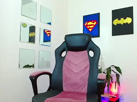 Snapshot of mathew_vidal1 chatting on 09/29/25, 07:51 mathew vidal1 online show from 09/29/25, 07:51