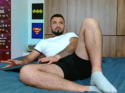 Snapshot of mathew_vidal1 chatting on 03/17/26, 05:44 mathew vidal1 online show from 03/17/26, 05:44