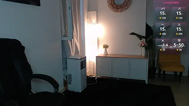 Crystal-dreamt online show from 06/11/26, 10:13