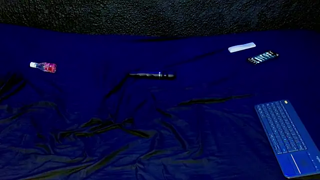 ASTRIDBULM online show from 04/29/26, 07:31