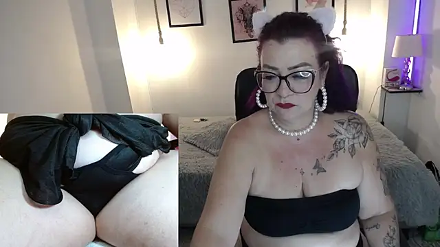 jazmin ross online show from 02/12/25, 12:16