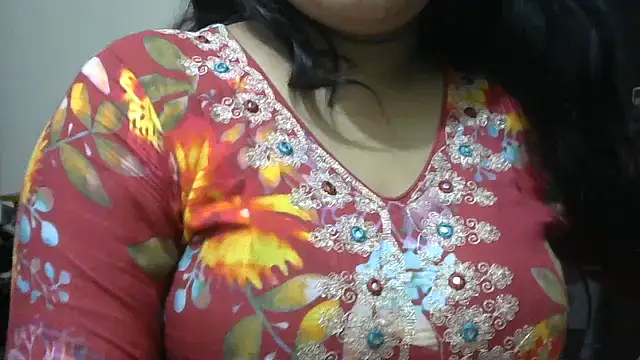 Snapshot of Bengalisexygirl chatting on 08/09/26, 03:50 Bengalisexygirl online show from 08/09/26, 03:50