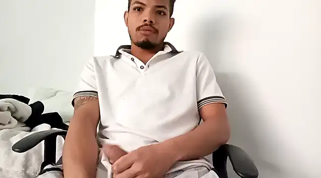 Snapshot of danidiazto2023 chatting on 03/09/25, 12:20 danidiazto2023 online show from 03/09/25, 12:20