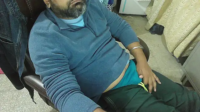 rentarob online show from 11/24/25, 03:28