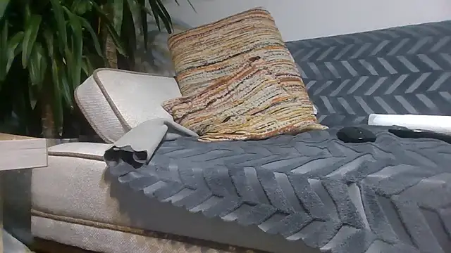 Snapshot of reslerkek31 chatting on 02/18/26, 10:17 reslerkek31 online show from 02/18/26, 10:17