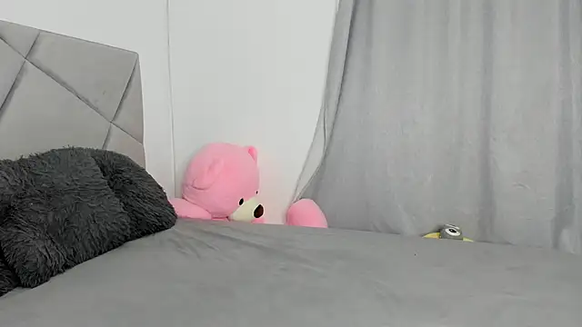 BlueEyesLexy online show from 11/25/25, 08:03