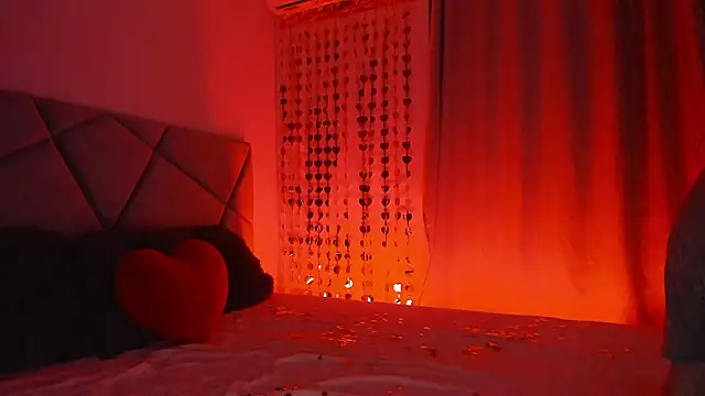 Snapshot of BlueEyesLexy chatting on 02/14/26, 04:09 BlueEyesLexy online show from 02/14/26, 04:09