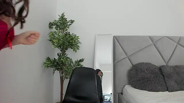 Snapshot of BlueEyesLexy chatting on 04/18/26, 07:45 BlueEyesLexy online show from 04/18/26, 07:45