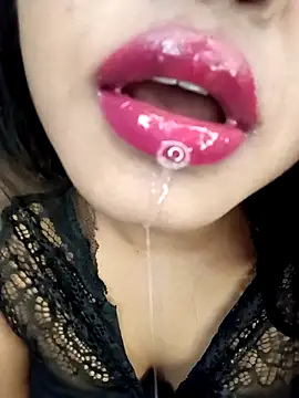 Snapshot of Hotlisa chatting on 03/15/25, 04:24 Hotlisa online show from 03/15/25, 04:24