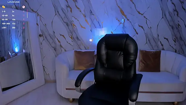 Snapshot of DannaCruz chatting on 01/09/26, 07:04 DannaCruz online show from 01/09/26, 07:04