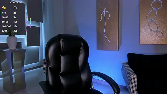 Snapshot of DannaCruz chatting on 02/20/26, 08:20 DannaCruz online show from 02/20/26, 08:20