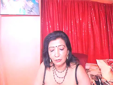 indiansarika65 online show from 05/30/26, 04:09