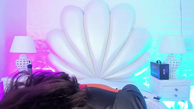 LucianaCarter online show from 12/30/24, 05:55