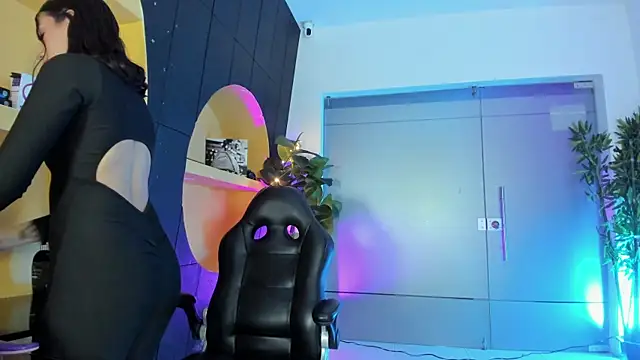 LucianaCarter online show from 02/09/25, 02:38