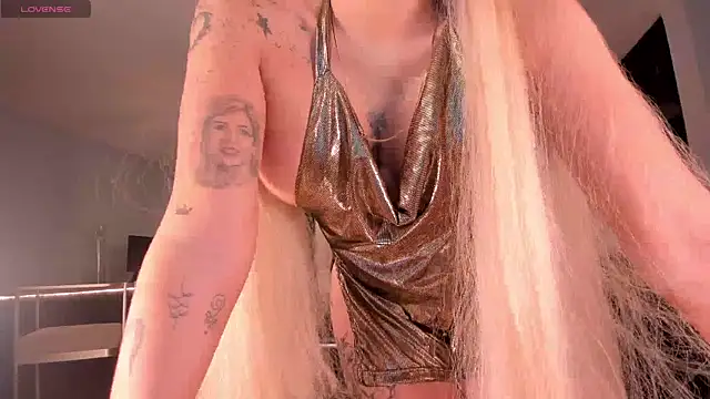 Snapshot of SophiePalmer chatting on 02/10/25, 12:39 SophiePalmer online show from 02/10/25, 12:39