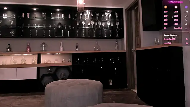 Snapshot of SophiePalmer chatting on 02/10/25, 09:47 SophiePalmer online show from 02/10/25, 09:47