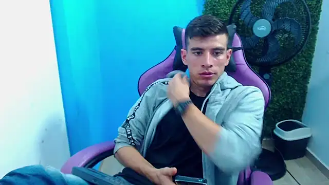 DEIBY BABY online show from 12/29/24, 02:38