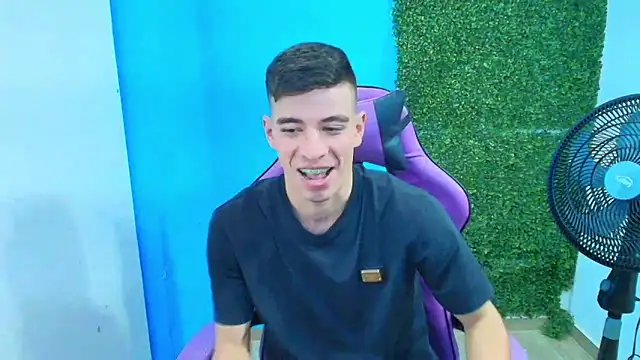 DEIBY BABY online show from 02/12/25, 03:29