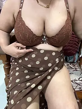 Sexybomb33 online show from 11/12/25, 08:19