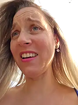 SkyelarSommer online show from 12/05/24, 09:39