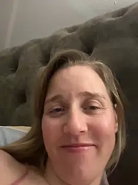 SkyelarSommer online show from 03/05/25, 03:29