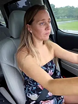 SkyelarSommer online show from 10/04/25, 08:07