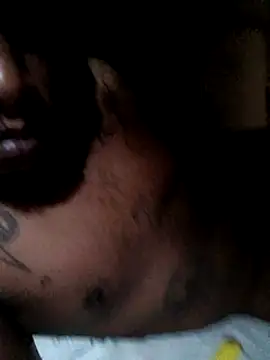 Snapshot of RemyGoldenxxx chatting on 02/25/25, 08:03 RemyGoldenxxx online show from 02/25/25, 08:03