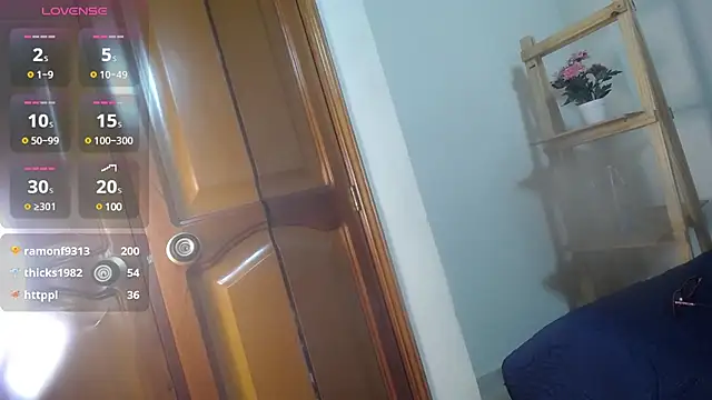 victoria  milf  online show from 01/28/25, 02:00