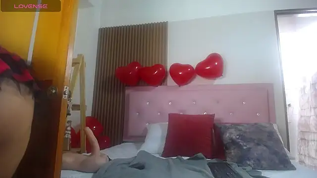 victoria  milf  online show from 02/19/25, 07:59