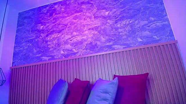 victoria  milf  online show from 09/13/25, 04:29