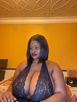 Snapshot of KnockoutBestie chatting on 11/24/25, 08:19 KnockoutBestie online show from 11/24/25, 08:19