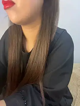 Snapshot of Mayacrayzi chatting on 01/06/25, 12:13 Mayacrayzi online show from 01/06/25, 12:13