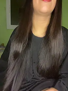 Snapshot of Mayacrayzi chatting on 06/02/26, 08:49 Mayacrayzi online show from 06/02/26, 08:49